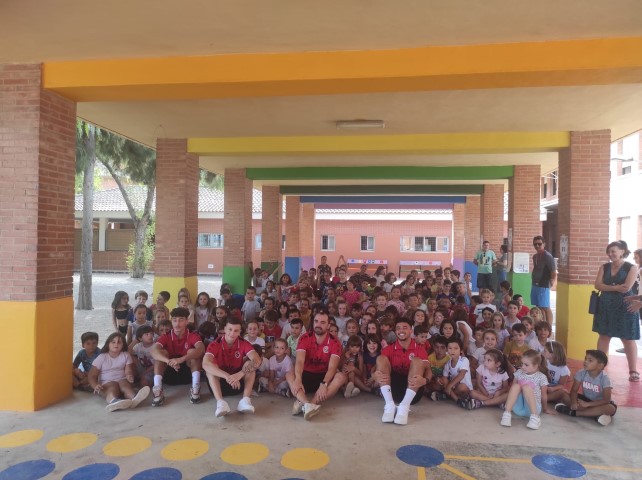 Colegio Público Vicente Ros - Visita del Jimbee al CEIP Vicente Ros